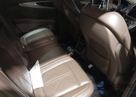 2017 Lincoln Mkx Reserve z USA, uszkodzony, nr VIN 2LMPJ6LR7HBL21715